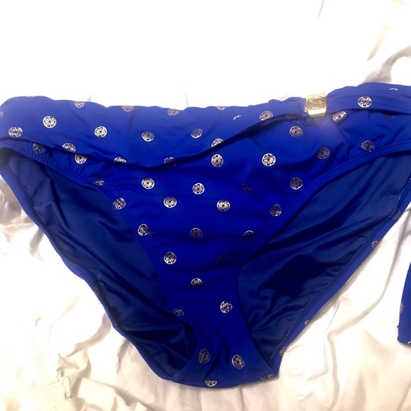 Lily bathingsuit.Worn once.Tops a 12,bottoms a 14 - Picture 3 of 3